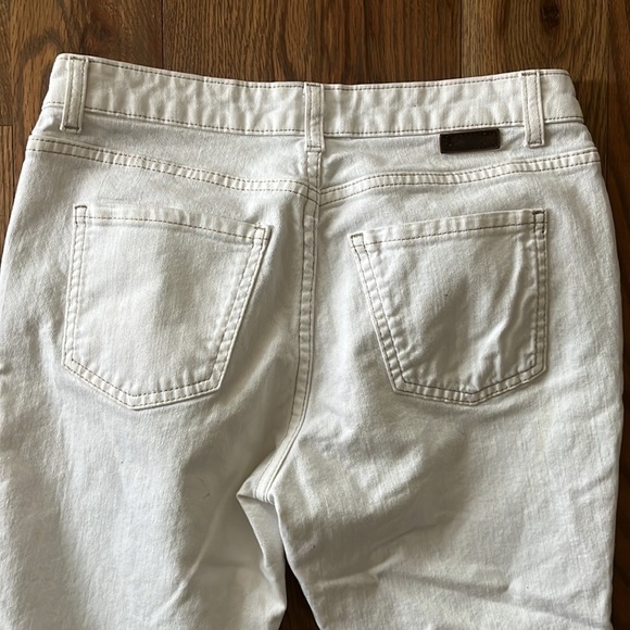 BODEN | White Capri jeans - Picture 5 of 7